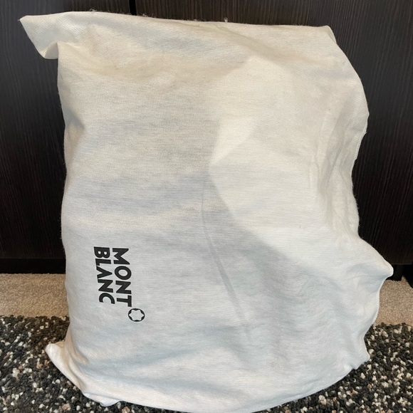 Montblanc Extreme Rucksack-New- Retail $1600 - Picture 7 of 8